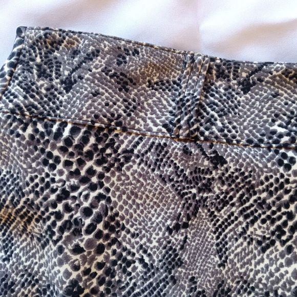 Y2K Micro Mini Skirt Faux Snakeskin - 11 12 M Large -Charlotte Russe NWT - Picture 4 of 9